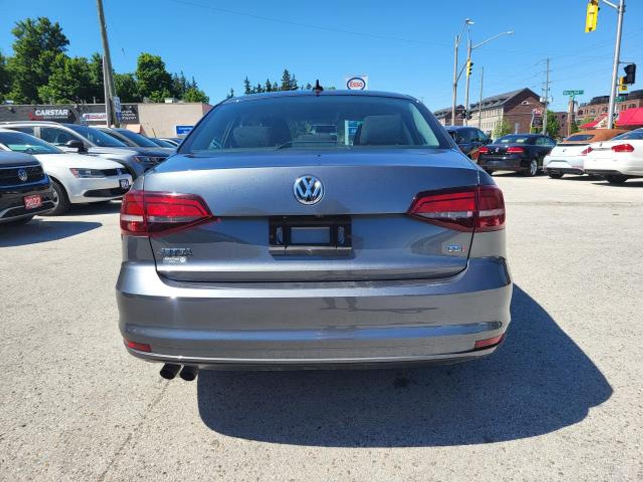 2017 Volkswagen Jetta Trendline Photo