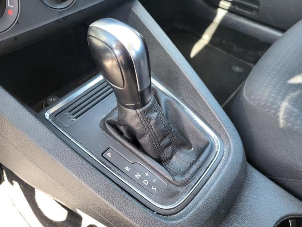 2017 Volkswagen Jetta Trendline Photo