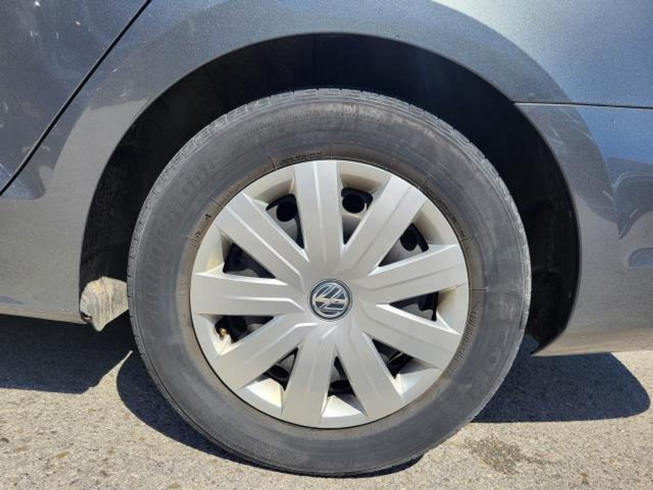 2017 Volkswagen Jetta Trendline Photo