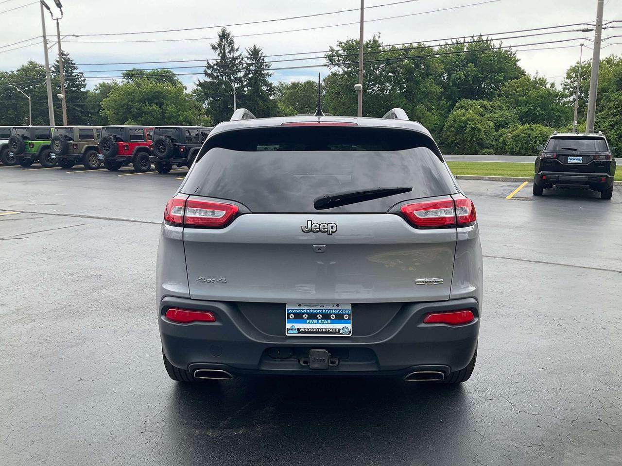 2016 Jeep Cherokee  Photo