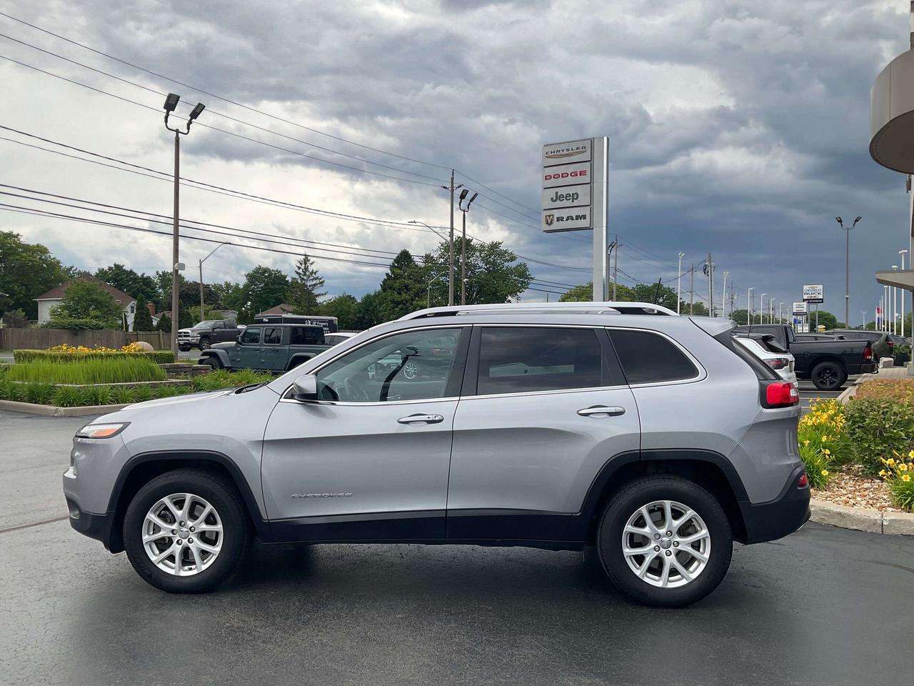 2016 Jeep Cherokee  Photo