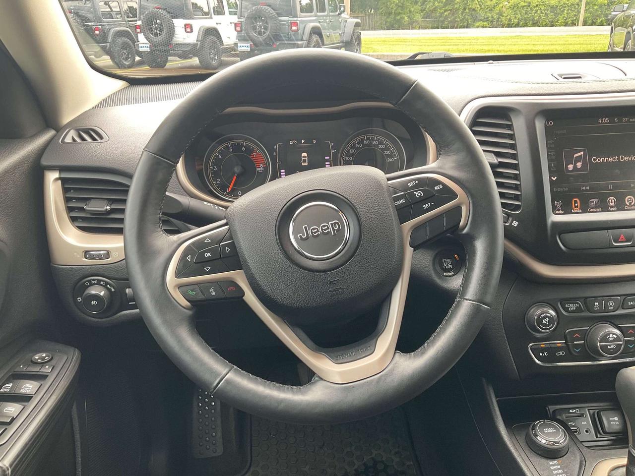 2016 Jeep Cherokee  Photo