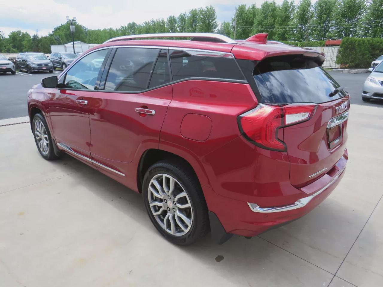 2024 GMC Terrain Denali Photo