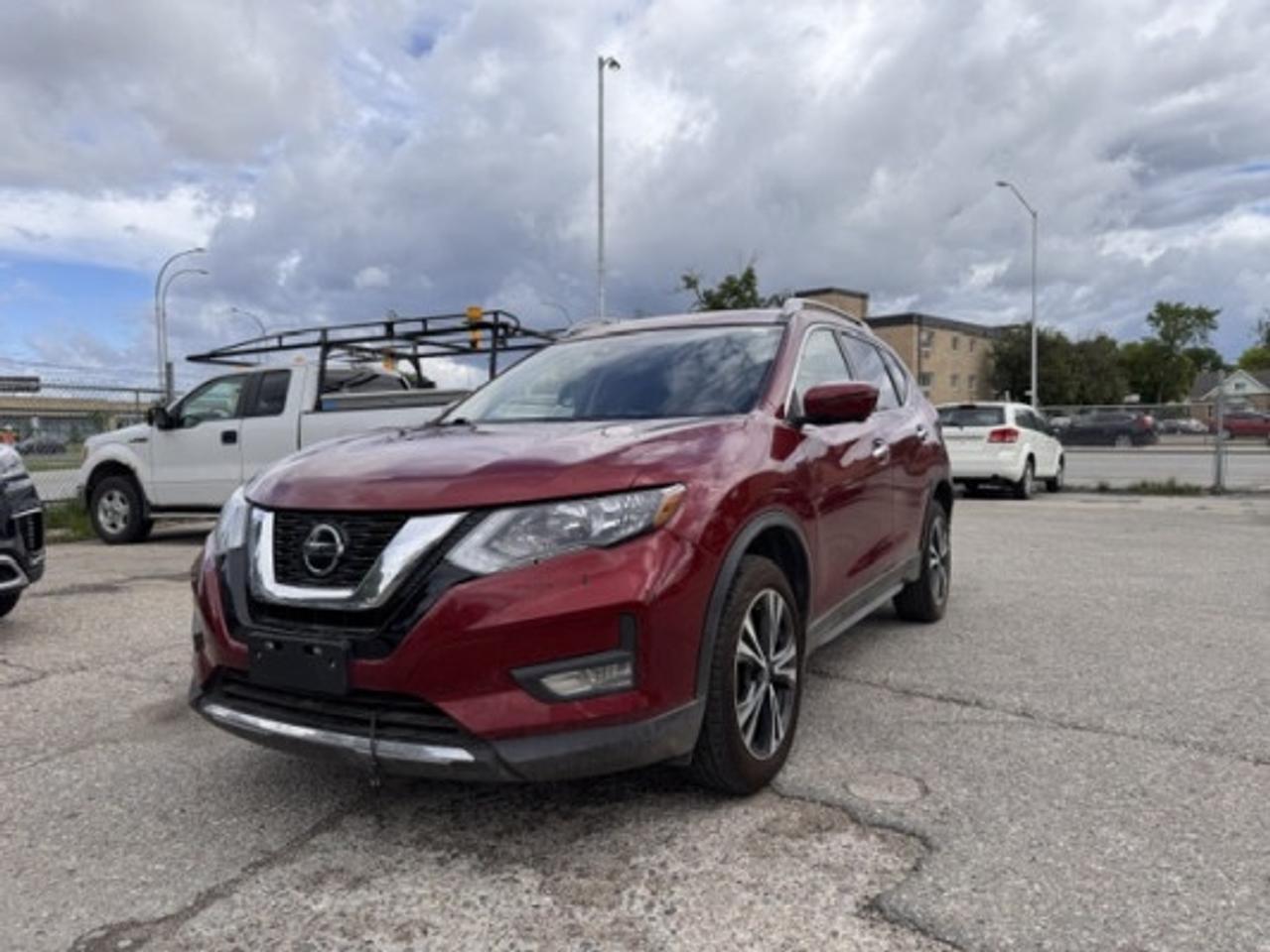 Used 2020 Nissan Rogue SV 4dr All-wheel Drive CVT for sale in Winnipeg, MB