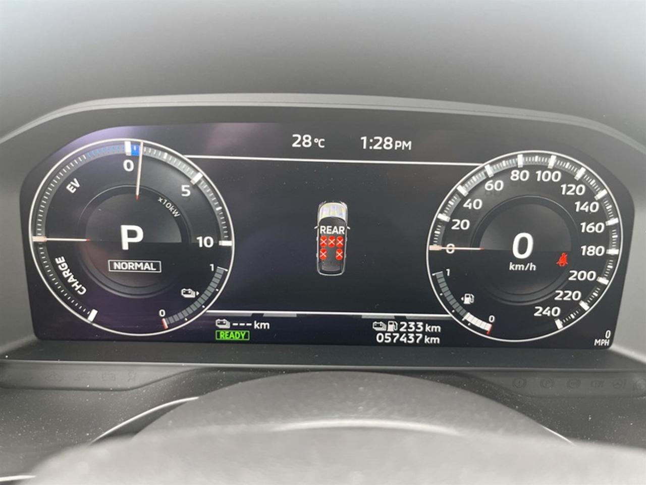 2025 Mitsubishi Outlander Plug-In Hybrid SE  *CLEAN CARFAX* Photo