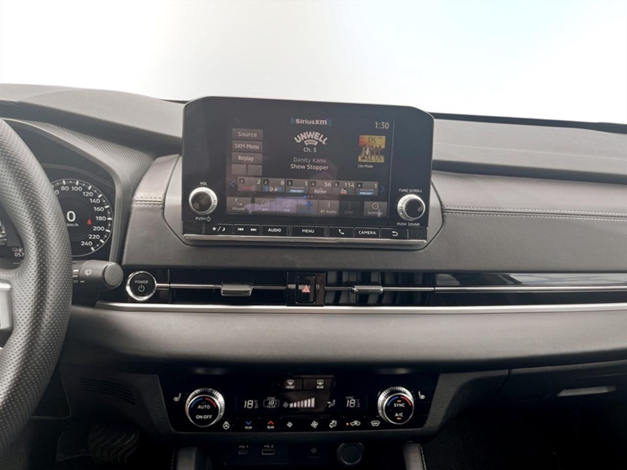 2025 Mitsubishi Outlander Plug-In Hybrid SE  *CLEAN CARFAX* Photo