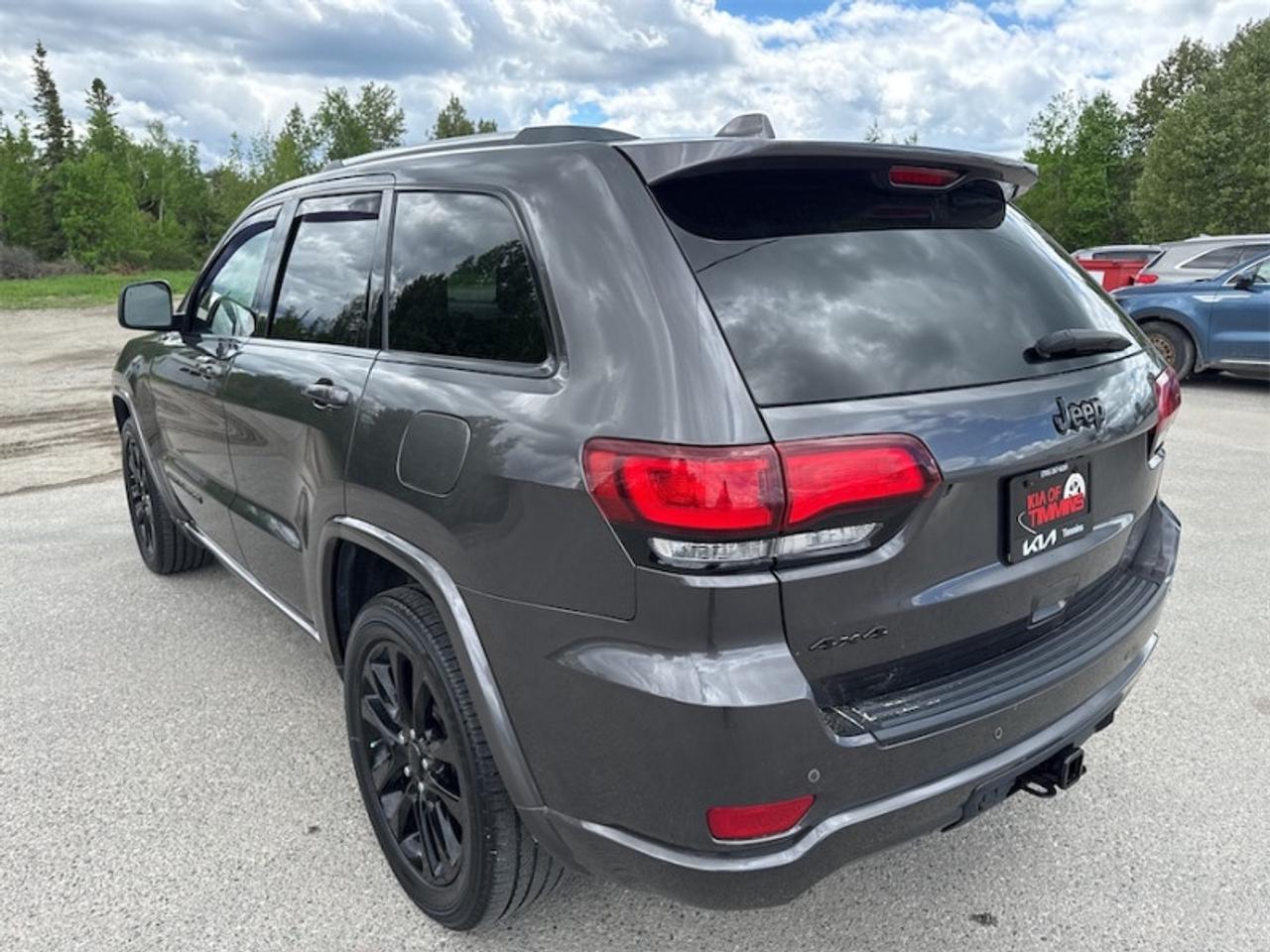 2021 Jeep Grand Cherokee Altitude  Navigation GPS - $236 B/W Photo