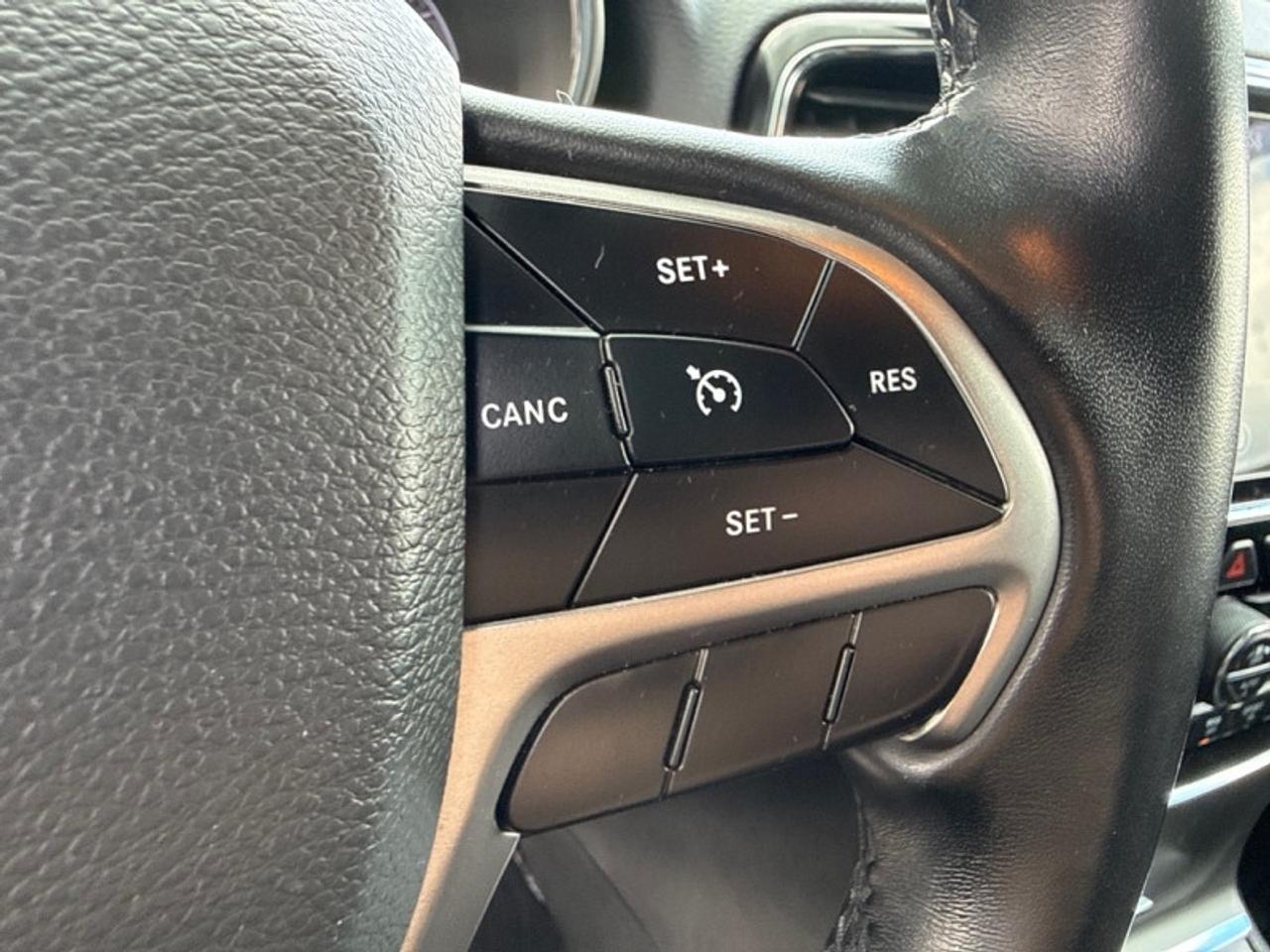 2021 Jeep Grand Cherokee Altitude  Navigation GPS - $236 B/W Photo