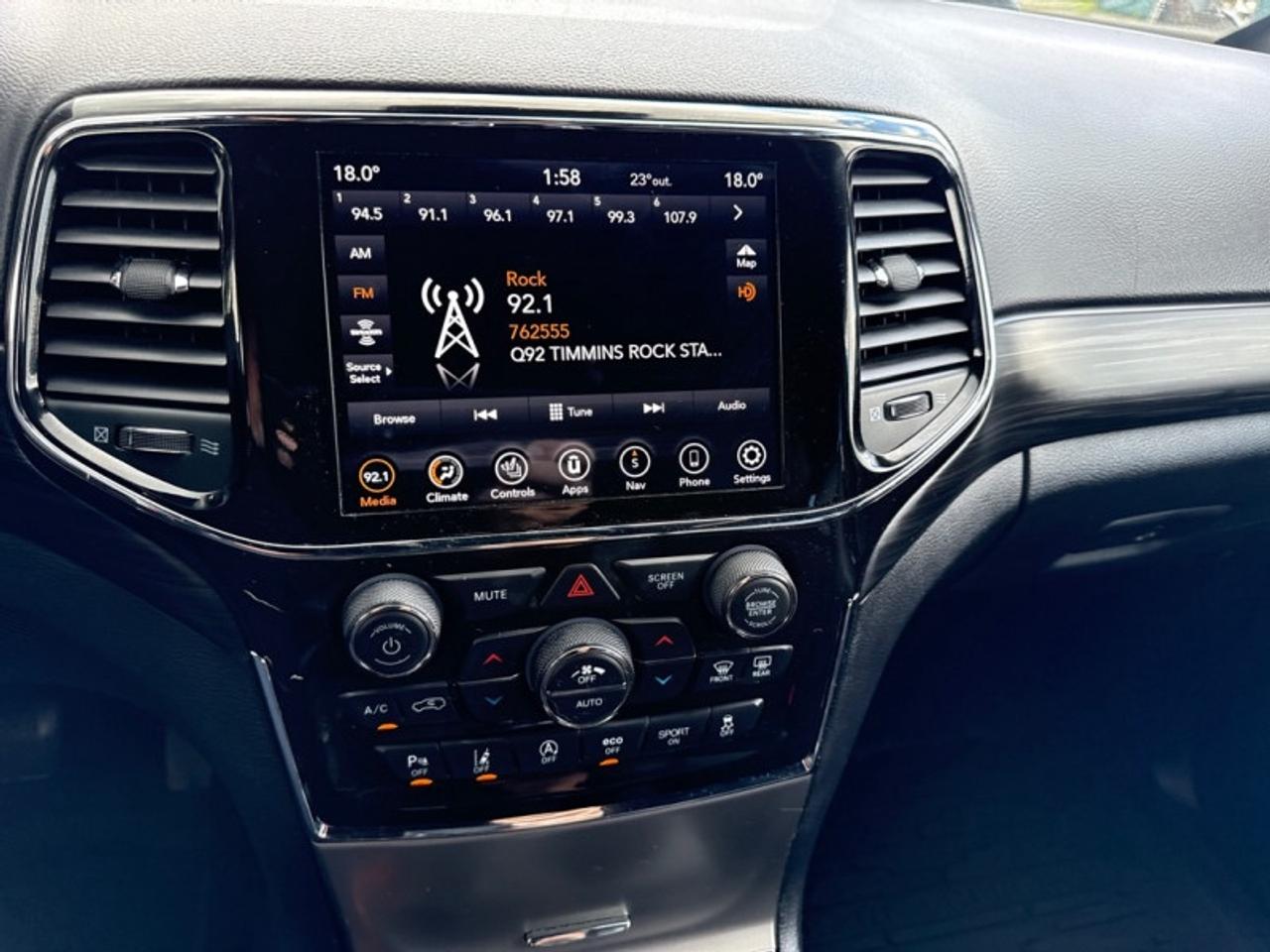 2021 Jeep Grand Cherokee Altitude  Navigation GPS - $236 B/W Photo