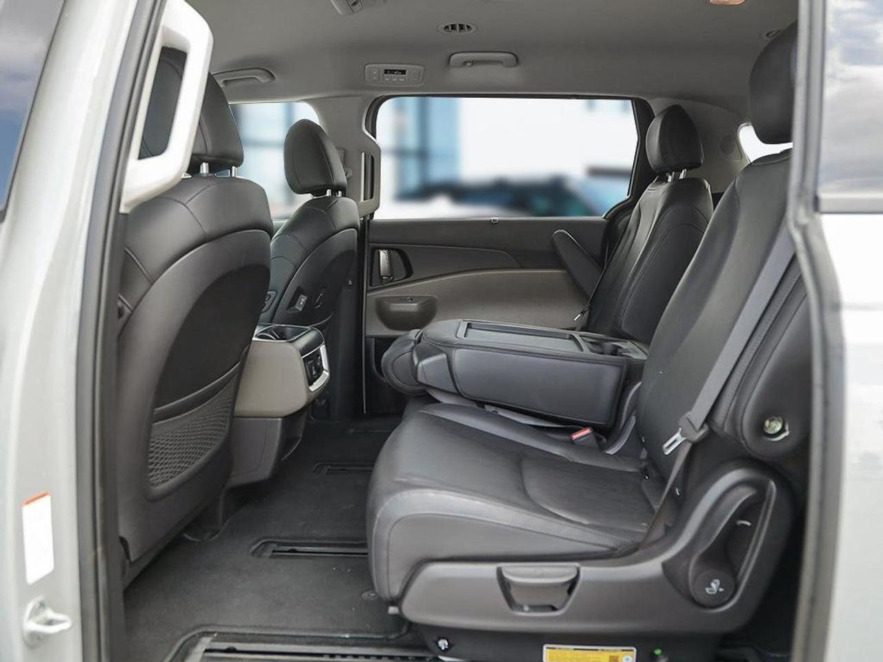 2026 Kia Carnival EX Photo
