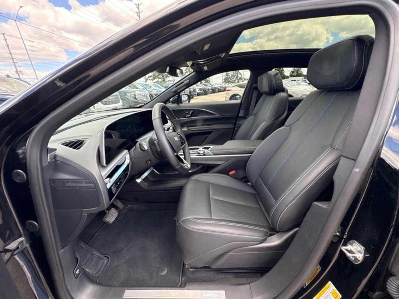 2024 Cadillac LYRIQ Sport  505 RANGE| PANO ROOF| Photo