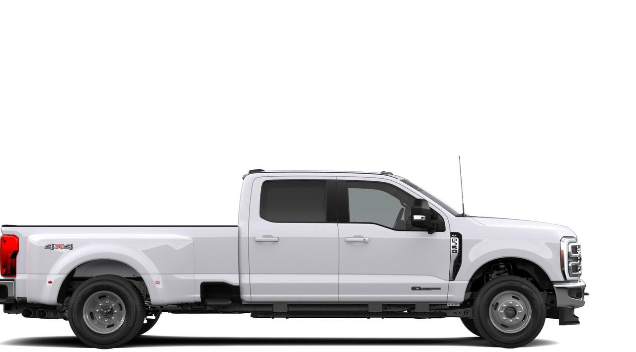 2026 Ford F-350 Super Duty DRW XLT Photo4