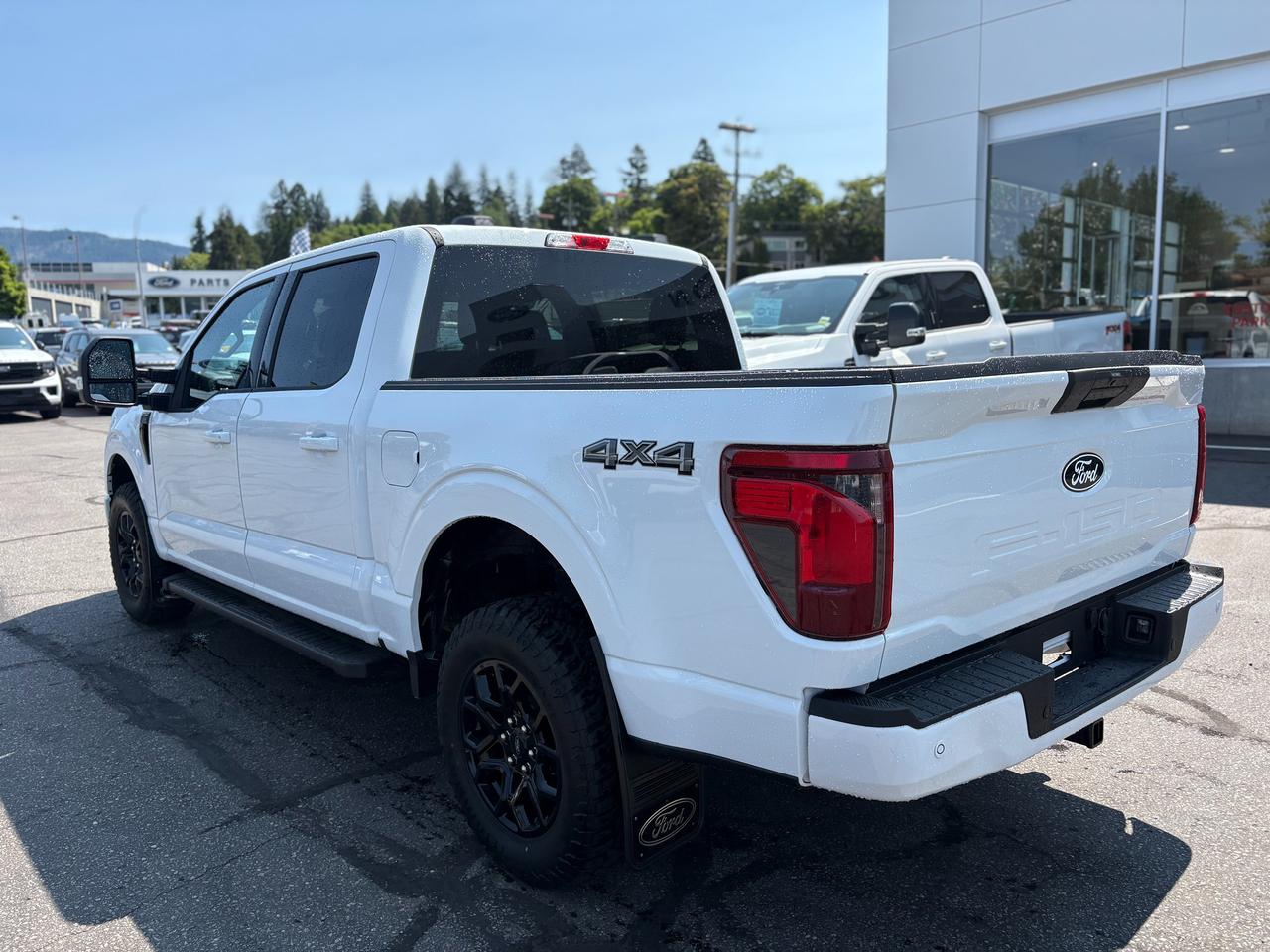 2025 Ford F-150 XLT Photo2