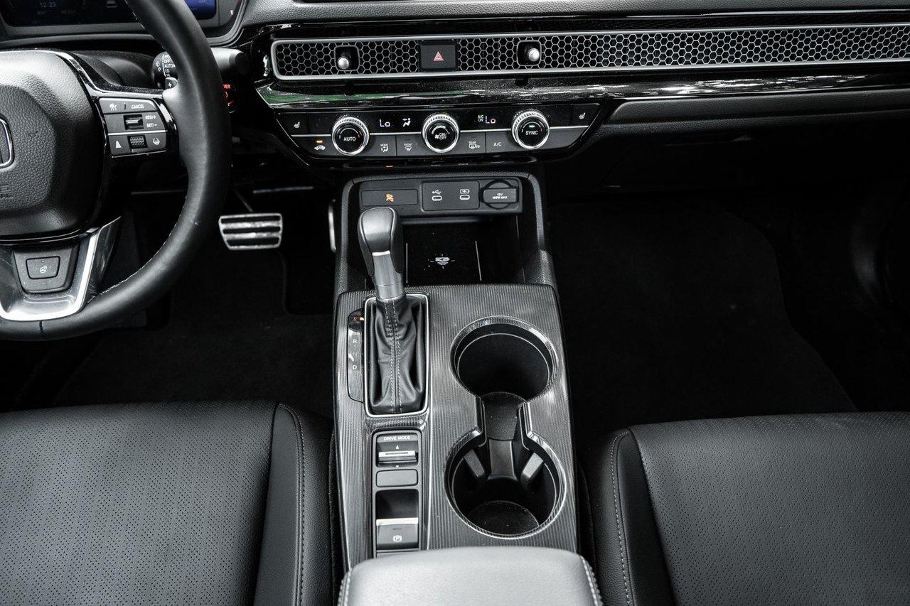 2026 Honda Civic Hybrid Sport Touring Photo