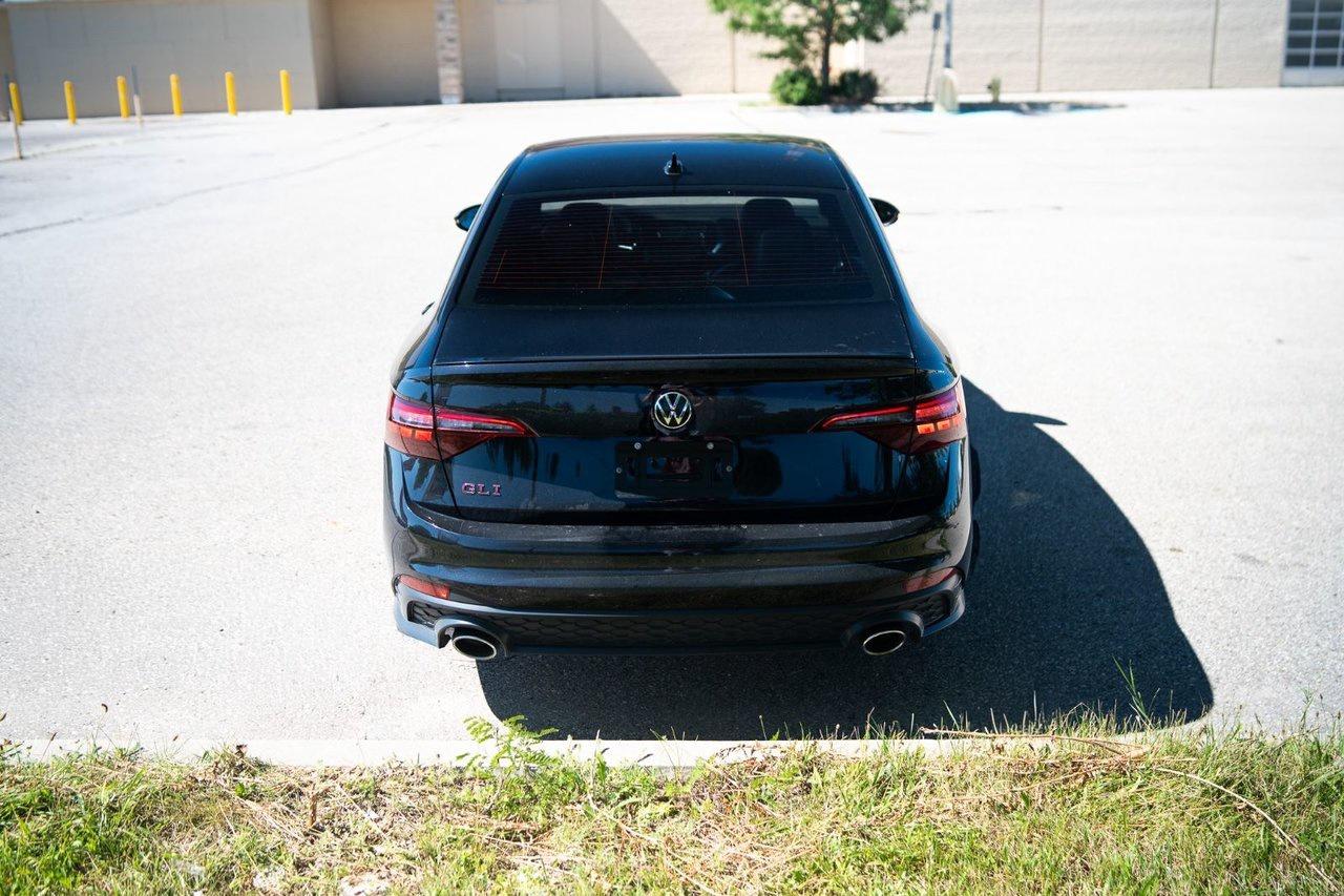 2024 Volkswagen Jetta GLI Photo