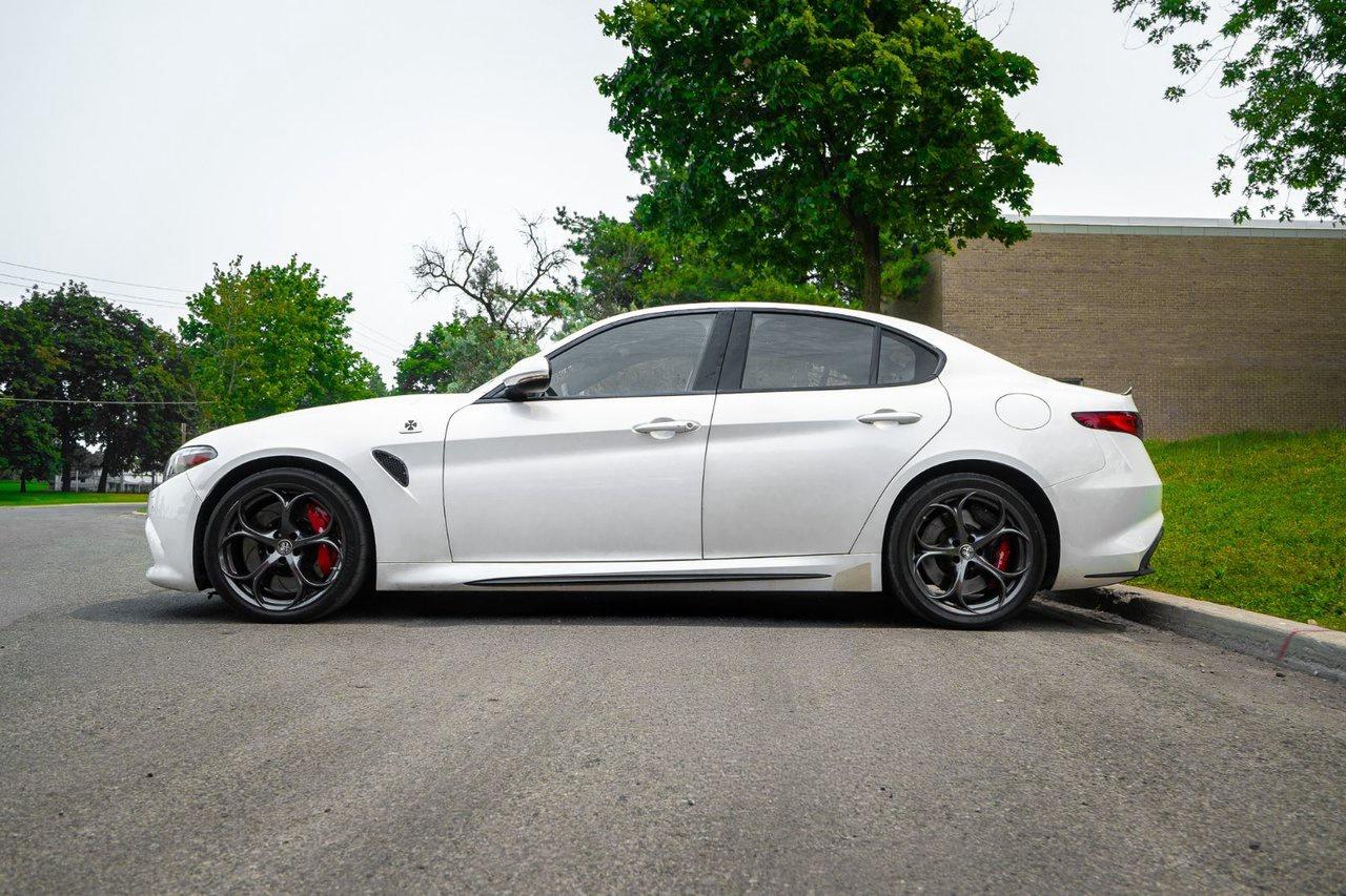 2017 Alfa Romeo Giulia Quadrifoglio Photo