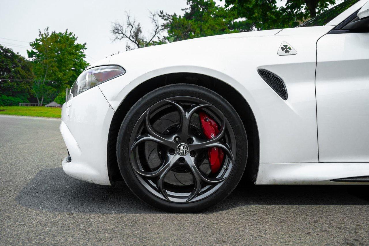 2017 Alfa Romeo Giulia Quadrifoglio Photo