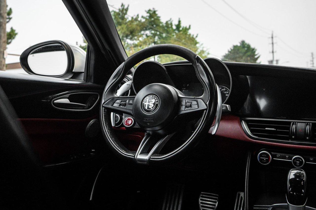 2017 Alfa Romeo Giulia Quadrifoglio Photo