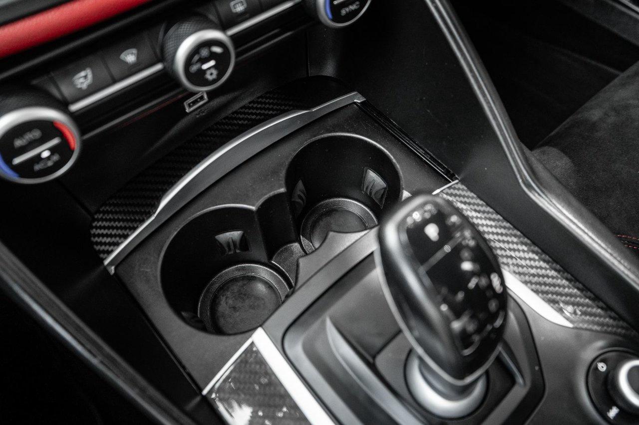 2017 Alfa Romeo Giulia Quadrifoglio Photo
