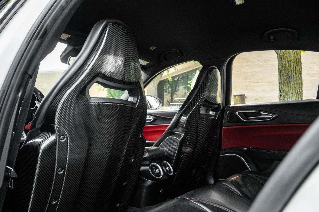 2017 Alfa Romeo Giulia Quadrifoglio Photo