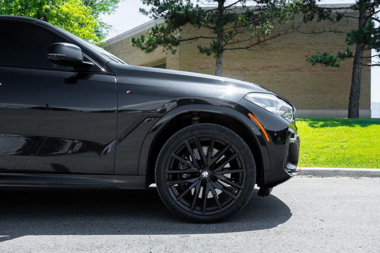 2022 BMW X6 M50i Photo4