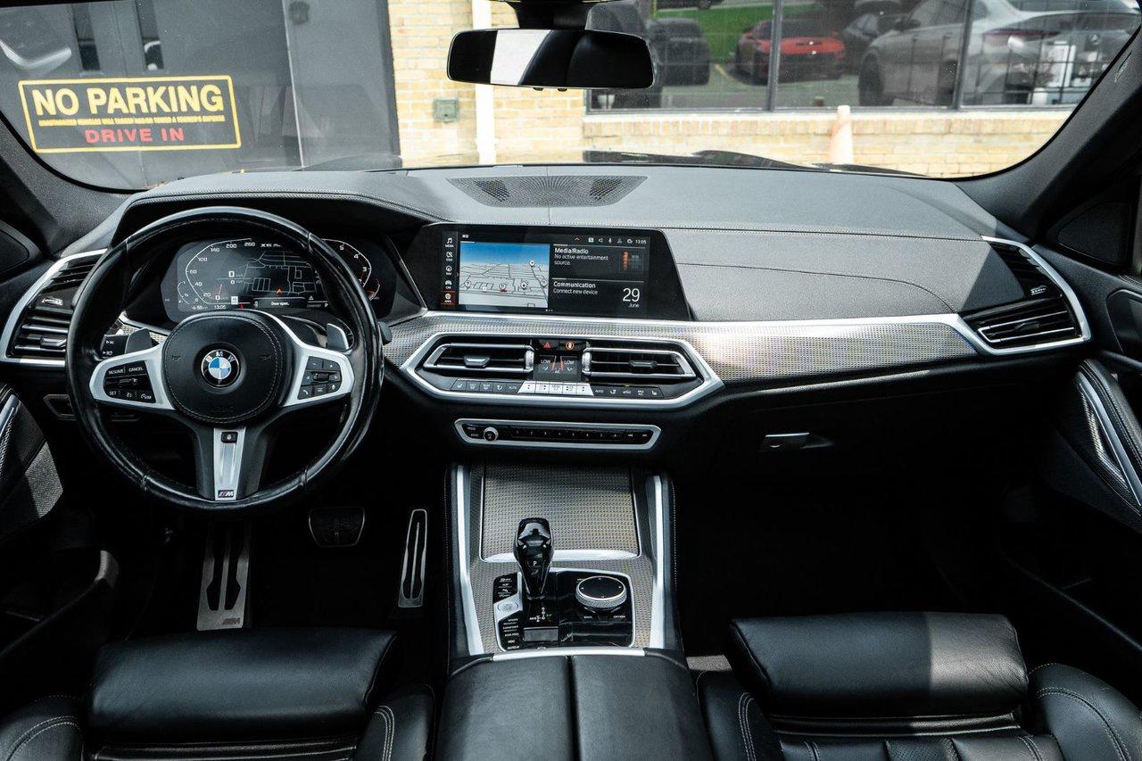 2022 BMW X6 M50i Photo