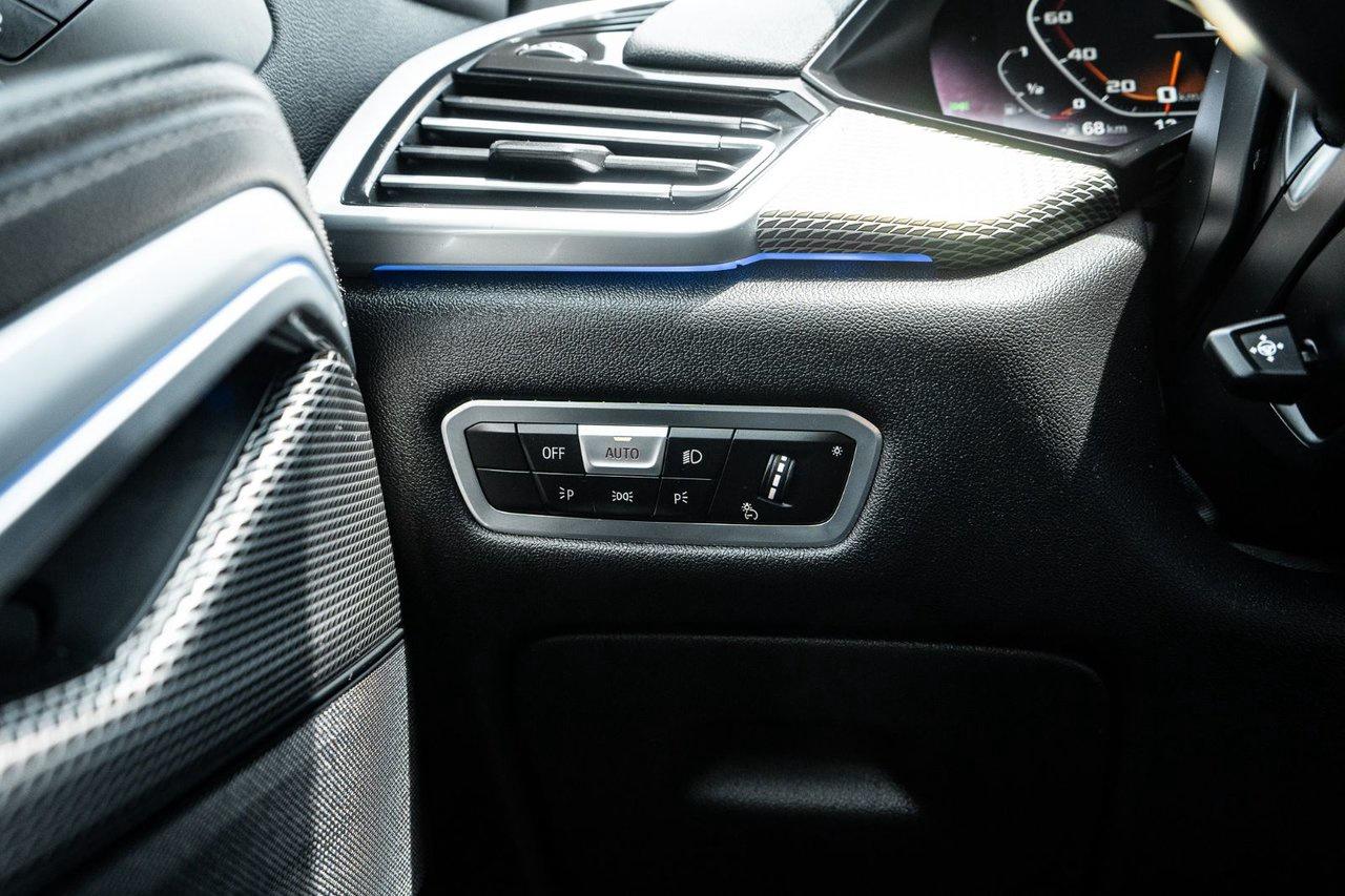 2022 BMW X6 M50i Photo