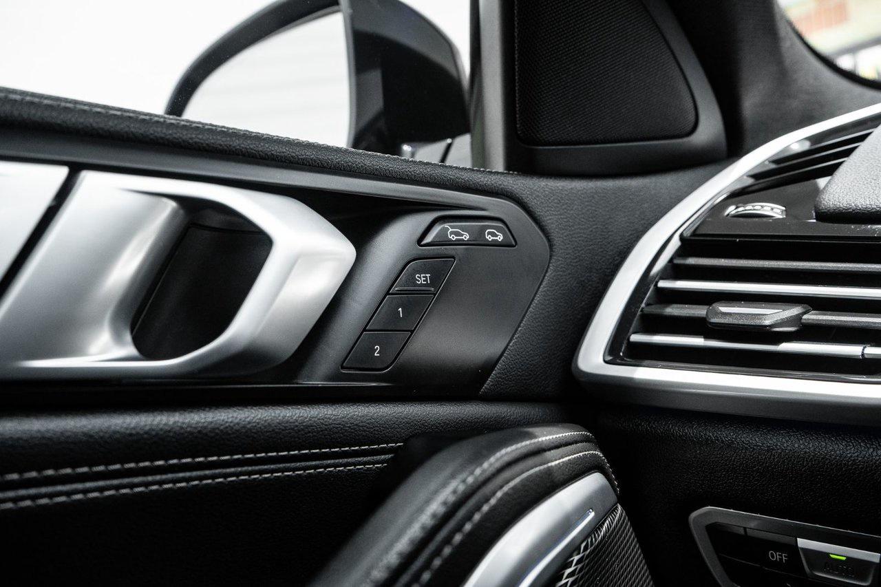 2022 BMW X6 M50i Photo