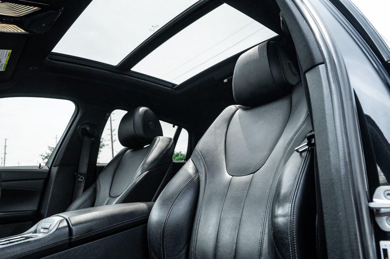 2022 BMW X6 M50i Photo