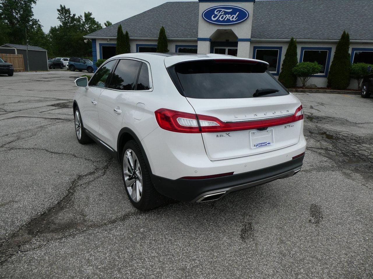 2018 Lincoln MKX Reserve | Heated Seats | Backup Cam | Nav | Photo2