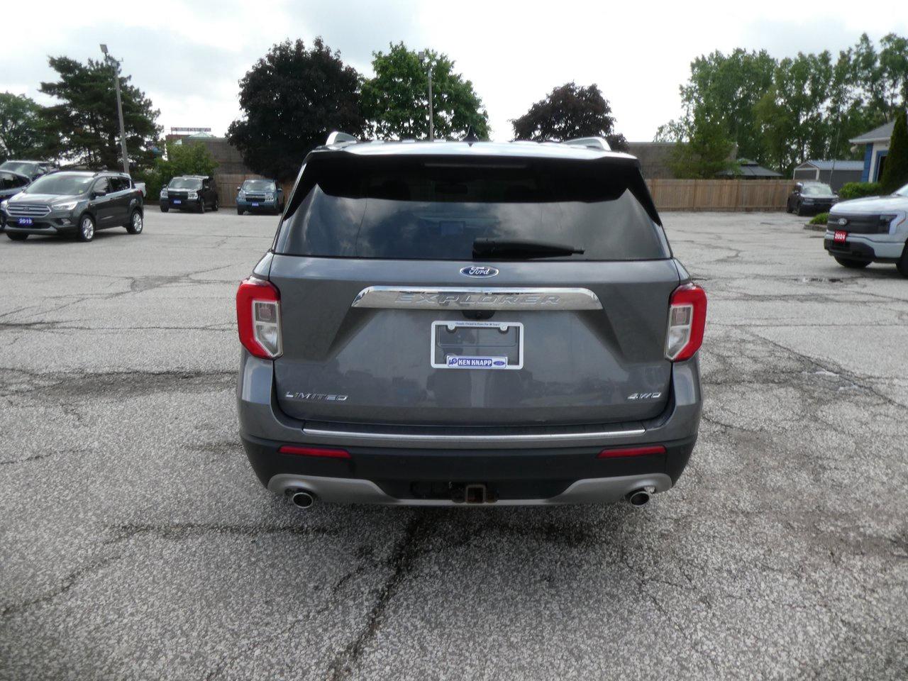 2022 Ford Explorer Limited | Heated Seats | Backup Cam | Nav | Photo