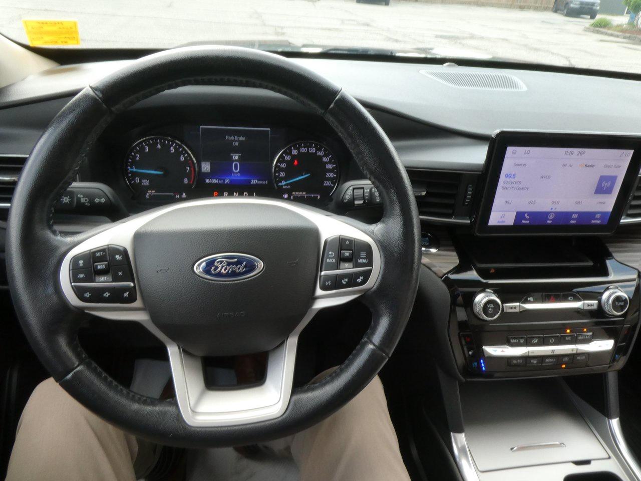 2022 Ford Explorer Limited | Heated Seats | Backup Cam | Nav | Photo