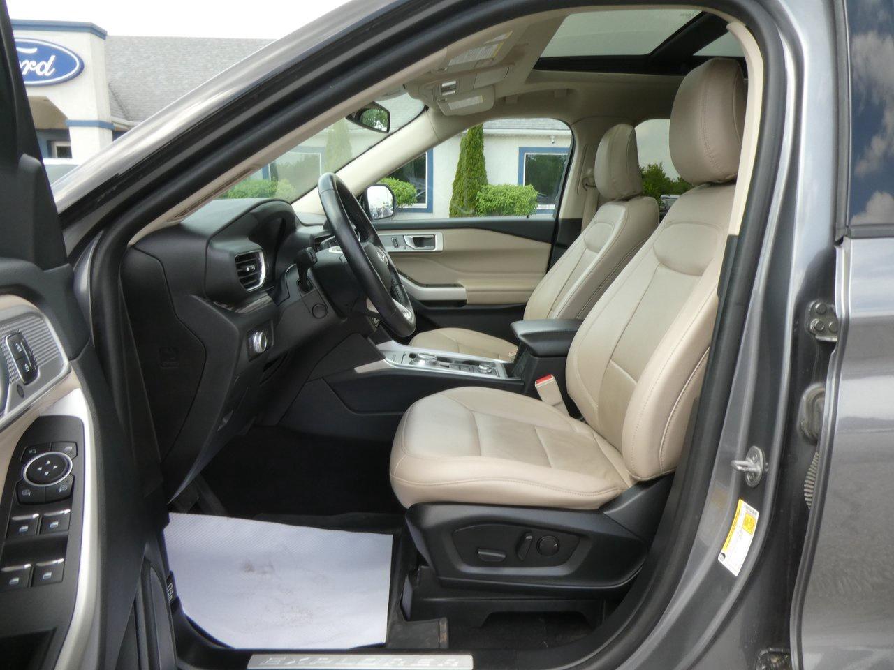 2022 Ford Explorer Limited | Heated Seats | Backup Cam | Nav | Photo