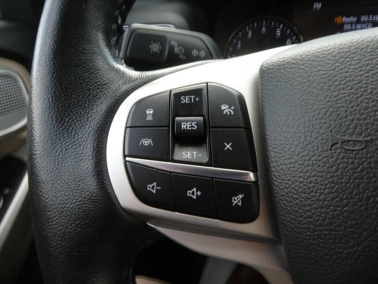 2022 Ford Explorer Limited | Heated Seats | Backup Cam | Nav | Photo