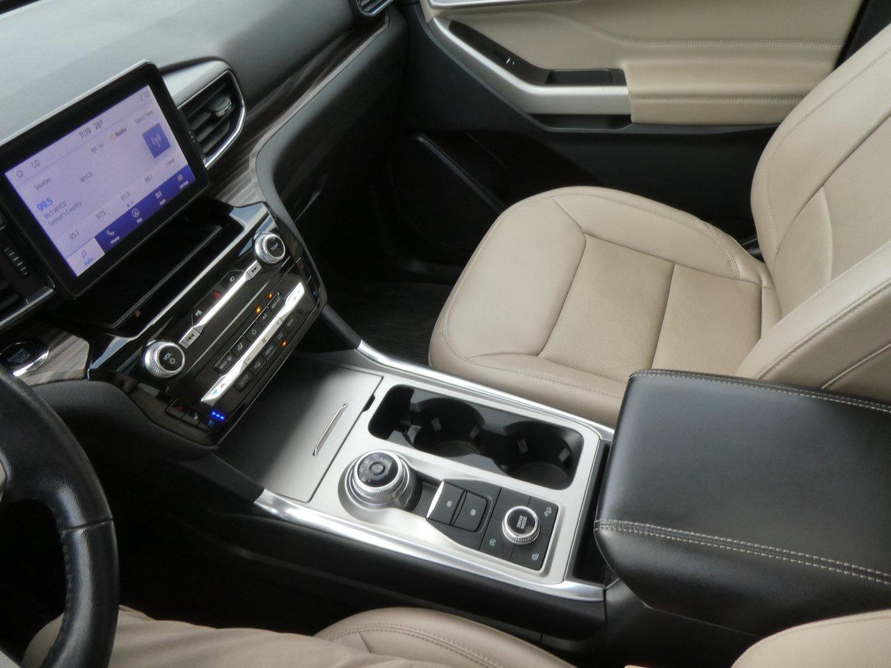 2022 Ford Explorer Limited | Heated Seats | Backup Cam | Nav | Photo