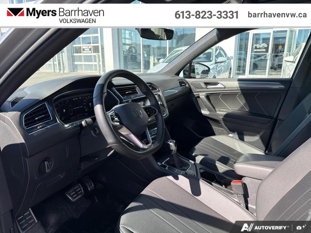 2022 Volkswagen Tiguan Comfortline R-Line Black Edition Photo