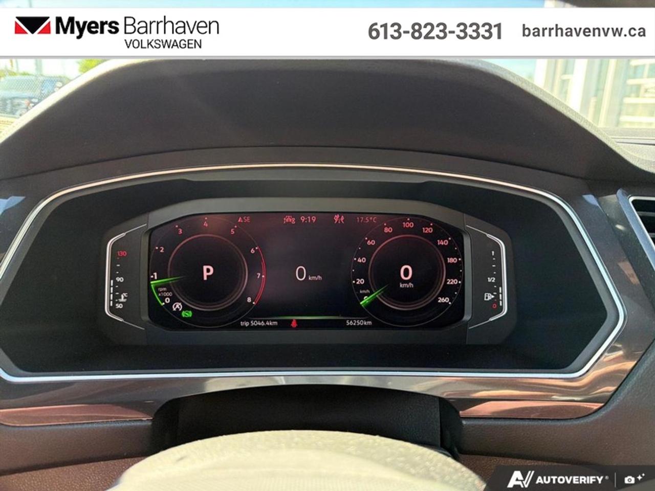 2022 Volkswagen Tiguan Comfortline R-Line Black Edition Photo