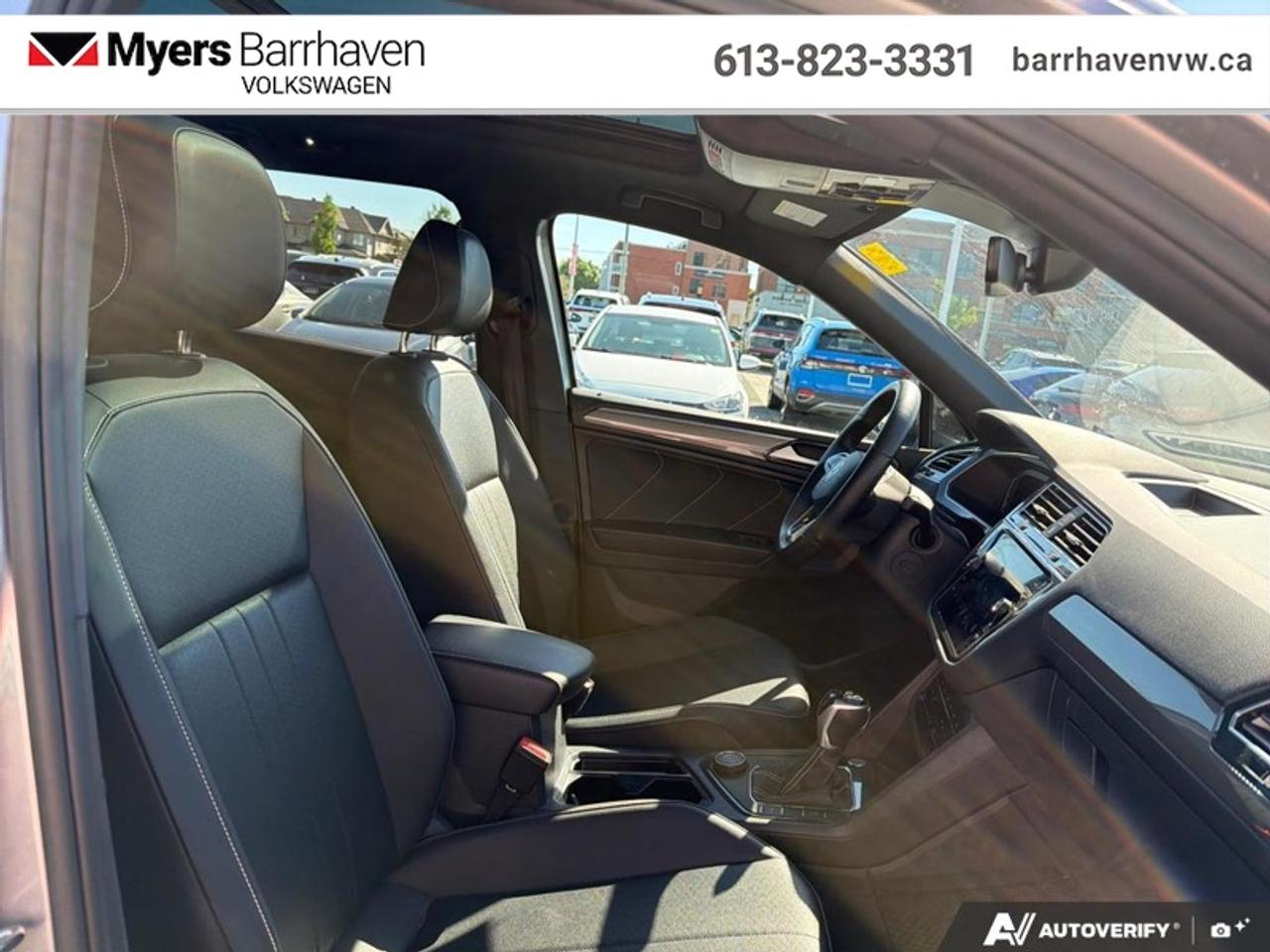 2022 Volkswagen Tiguan Comfortline R-Line Black Edition Photo