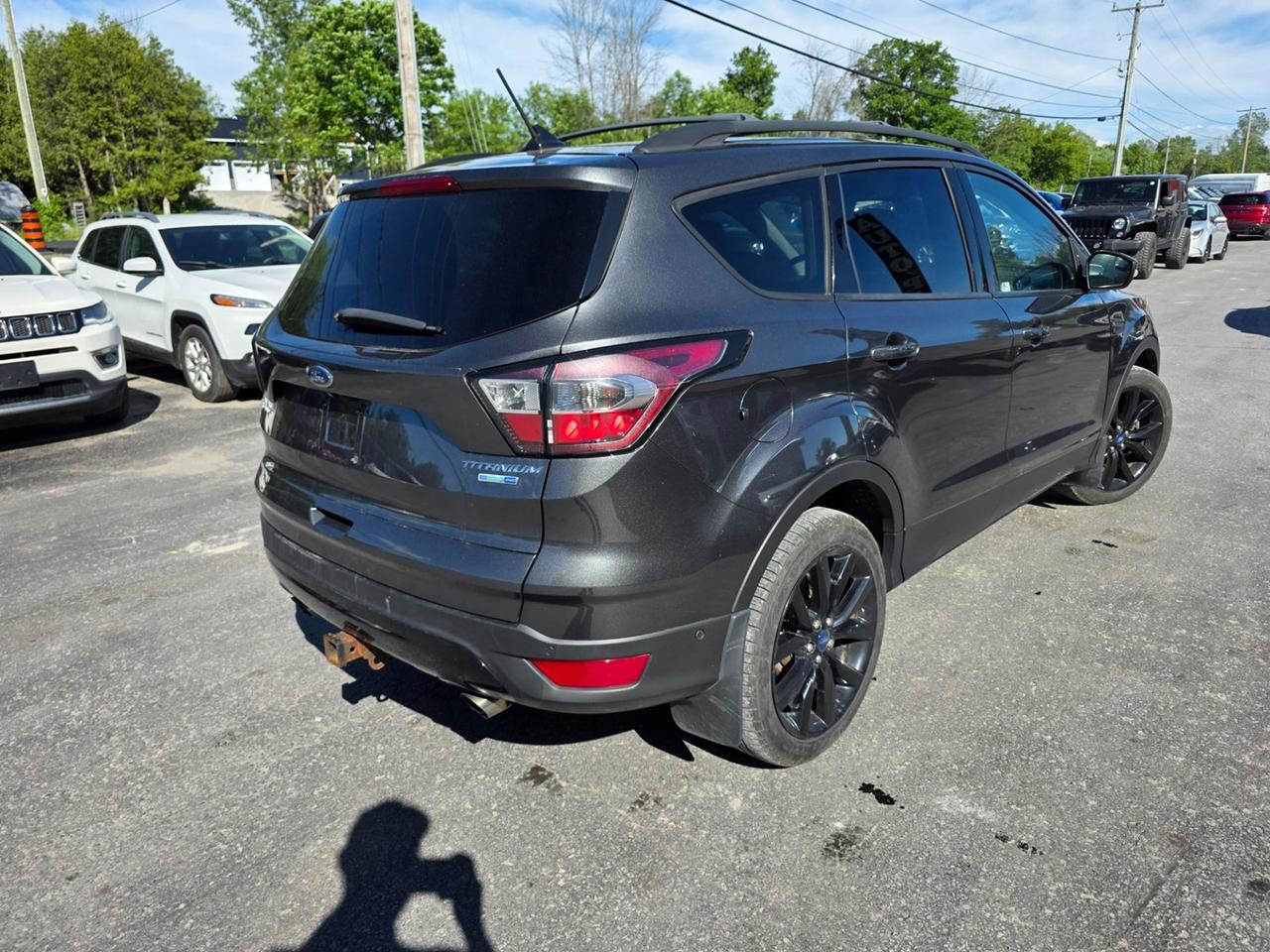 2018 Ford Escape Titanium Photo4