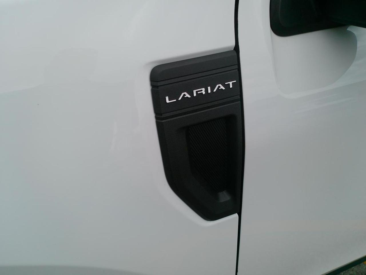 2023 Ford Maverick Lariat AWD SuperCrew Photo