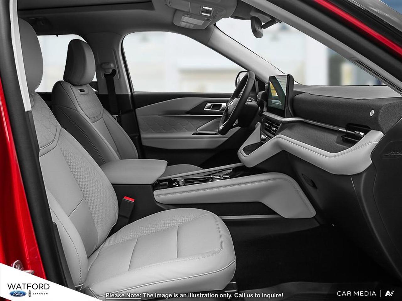 2026 Ford Explorer Platinum Photo