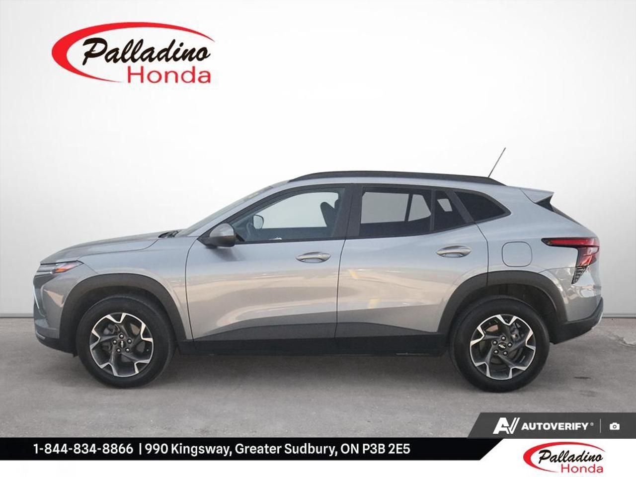 2024 Chevrolet Trax LT Photo2