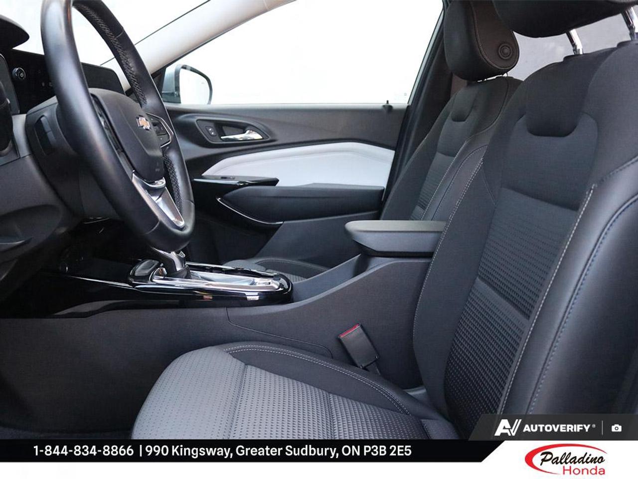 2024 Chevrolet Trax LT Photo