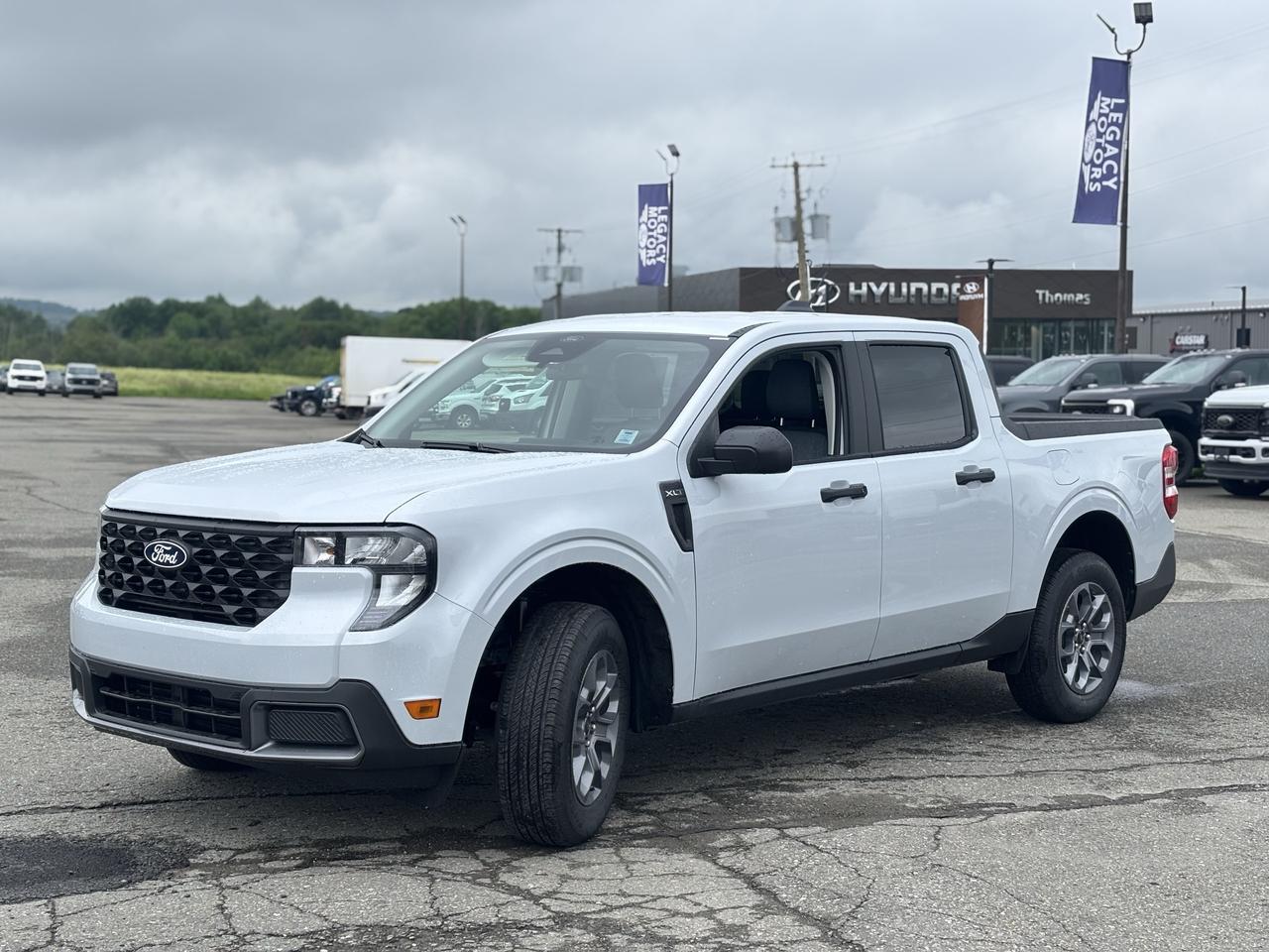 2026 Ford Maverick XLT AWD SuperCrew Photo1