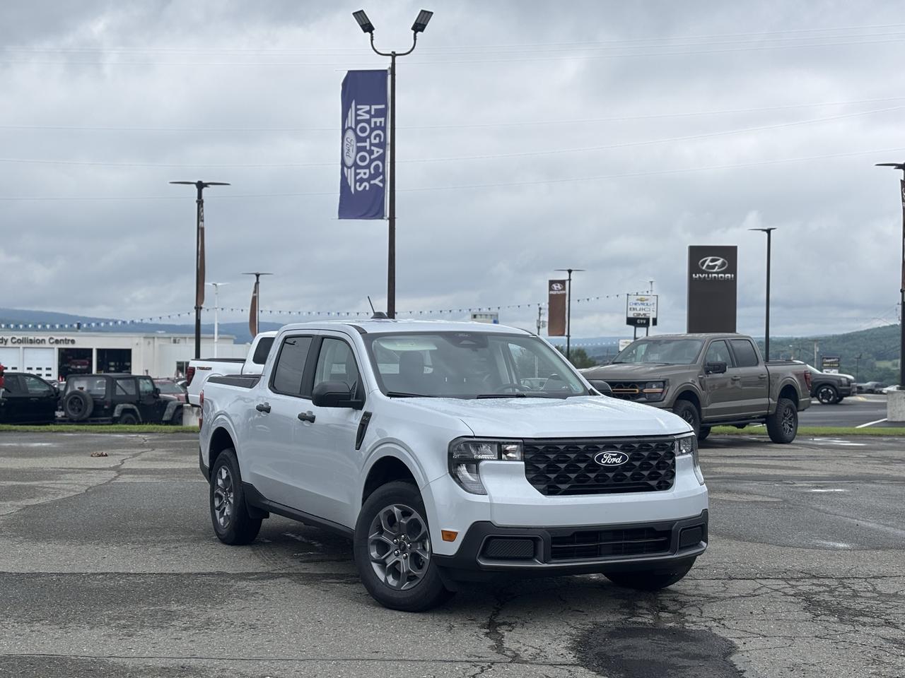 2026 Ford Maverick XLT AWD SuperCrew Photo0