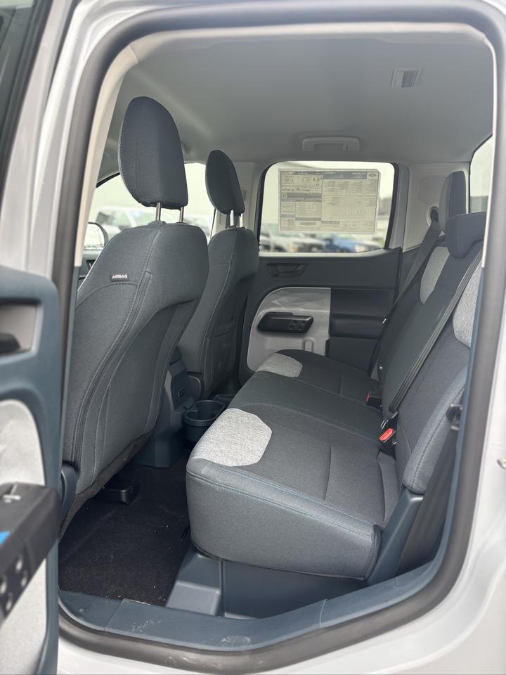 2026 Ford Maverick XLT AWD SuperCrew Photo4