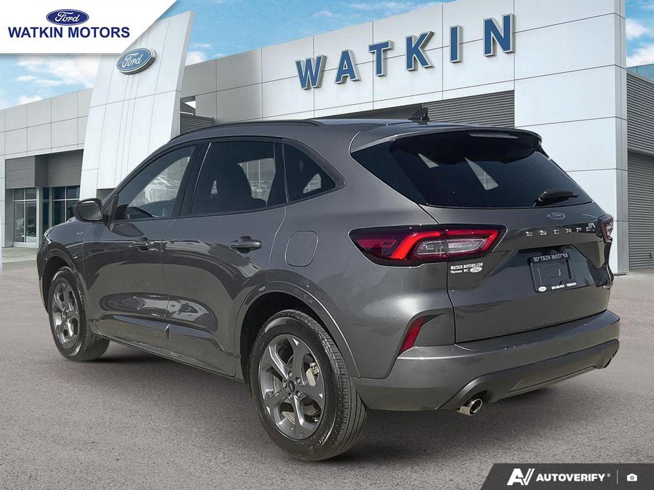 2024 Ford Escape AWD ST LINE HYBRID Photo2