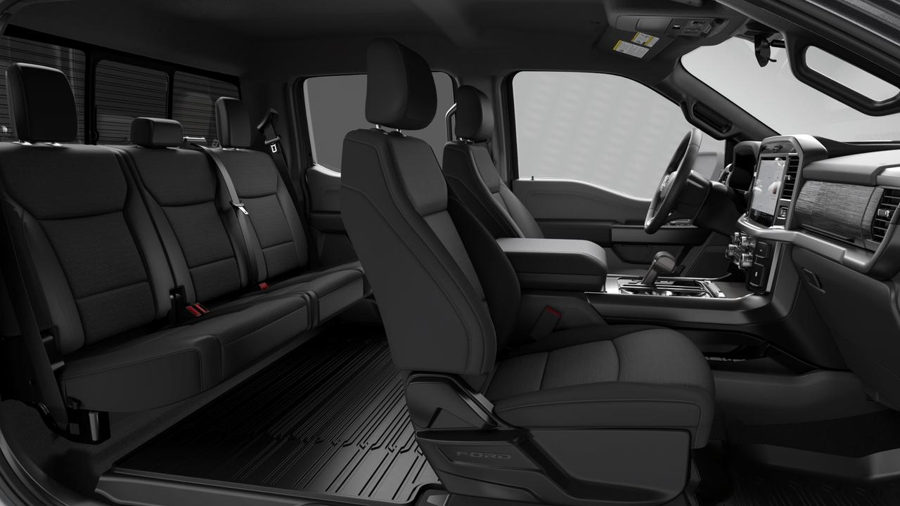 2026 Ford F-150 4X4 SUPERCREW XLT 5.0L 302A Photo