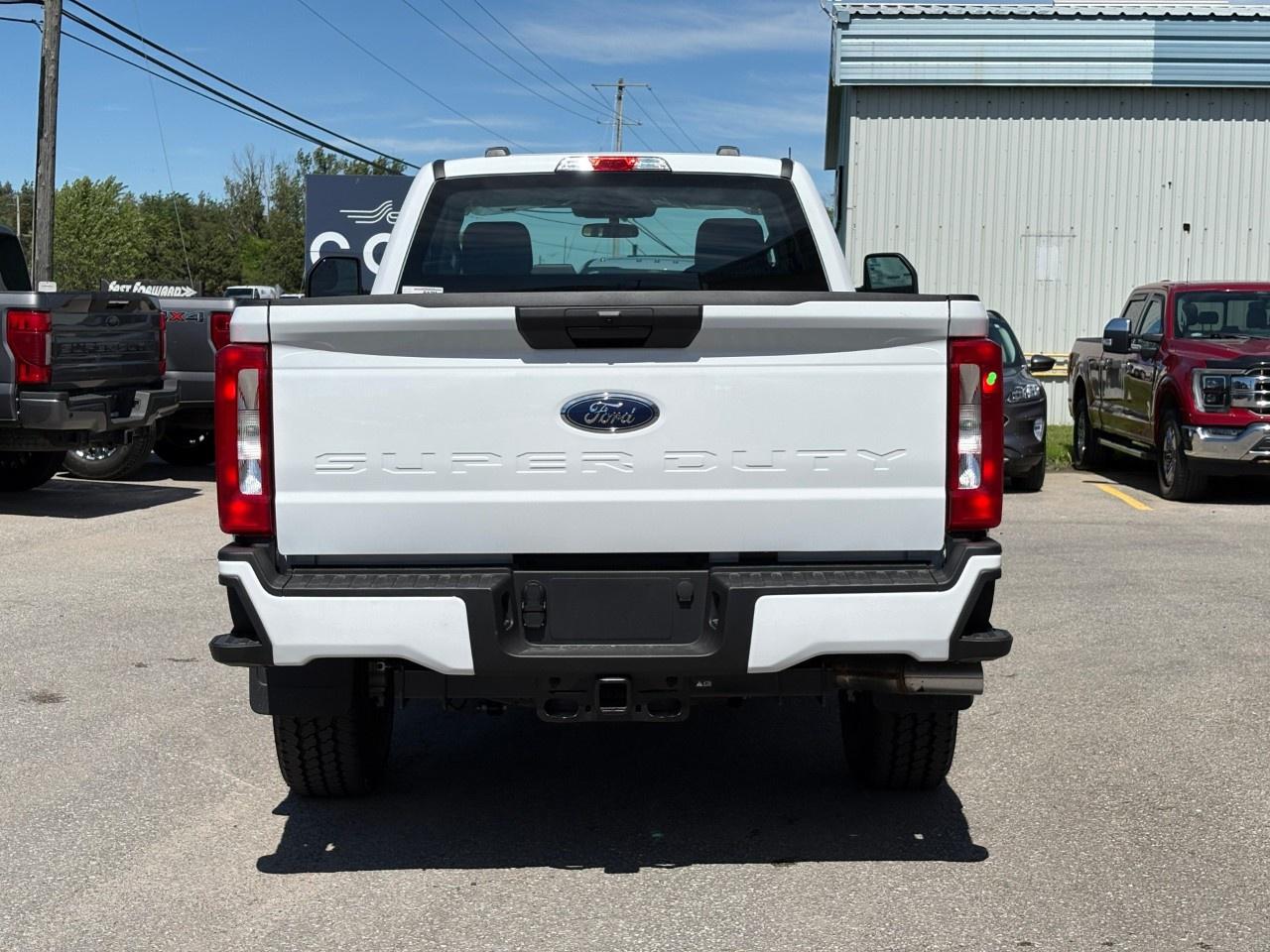 2026 Ford F-350 Super Duty SRW XL 4WD REG CAB 8' BOX Photo