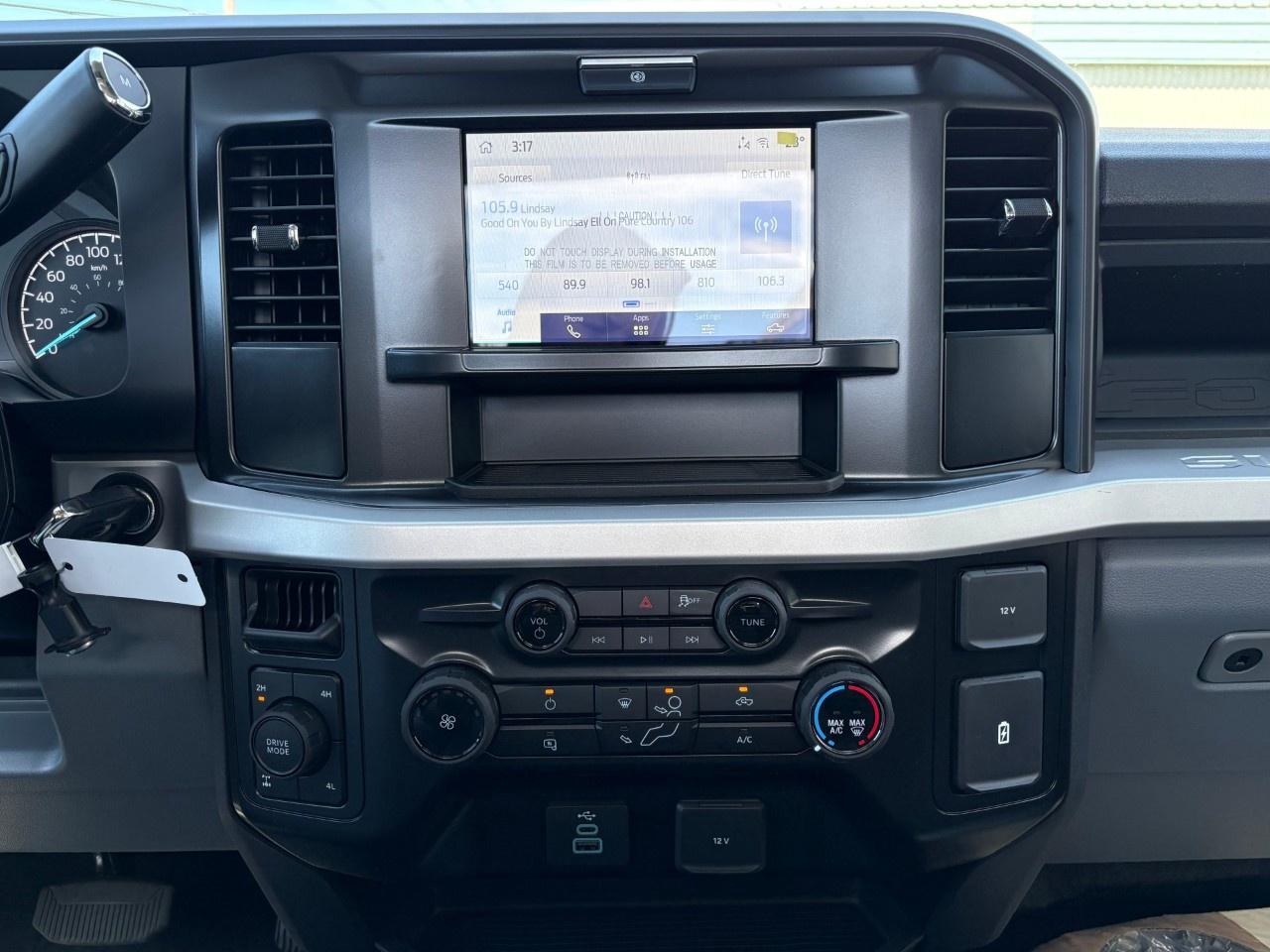2026 Ford F-350 Super Duty SRW XL 4WD REG CAB 8' BOX Photo